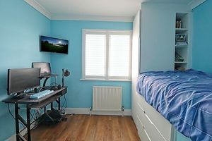 Bedroom 4- click for photo gallery